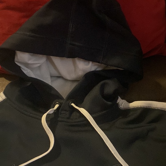 Nike Hoodie (heavy) - Picture 5 of 11